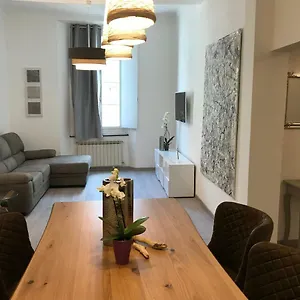 Apartment Lovely Apt Really Downtown - Free Private Parking Included! -